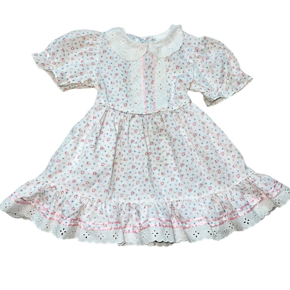 Vintage 1970s Winnie the Pooh 2T Girls Dainty Floral Full Circle Dress